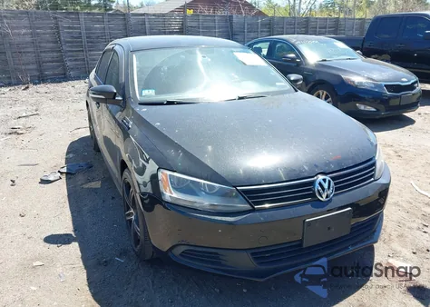 2011 Volkswagen Jetta 2.5L Se z USA, uszkodzony, nr VIN 3VWDZ7AJ1BM324787